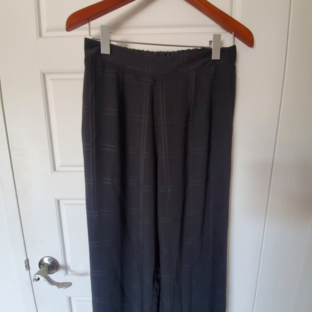 Vero Moda wide leg pants in black